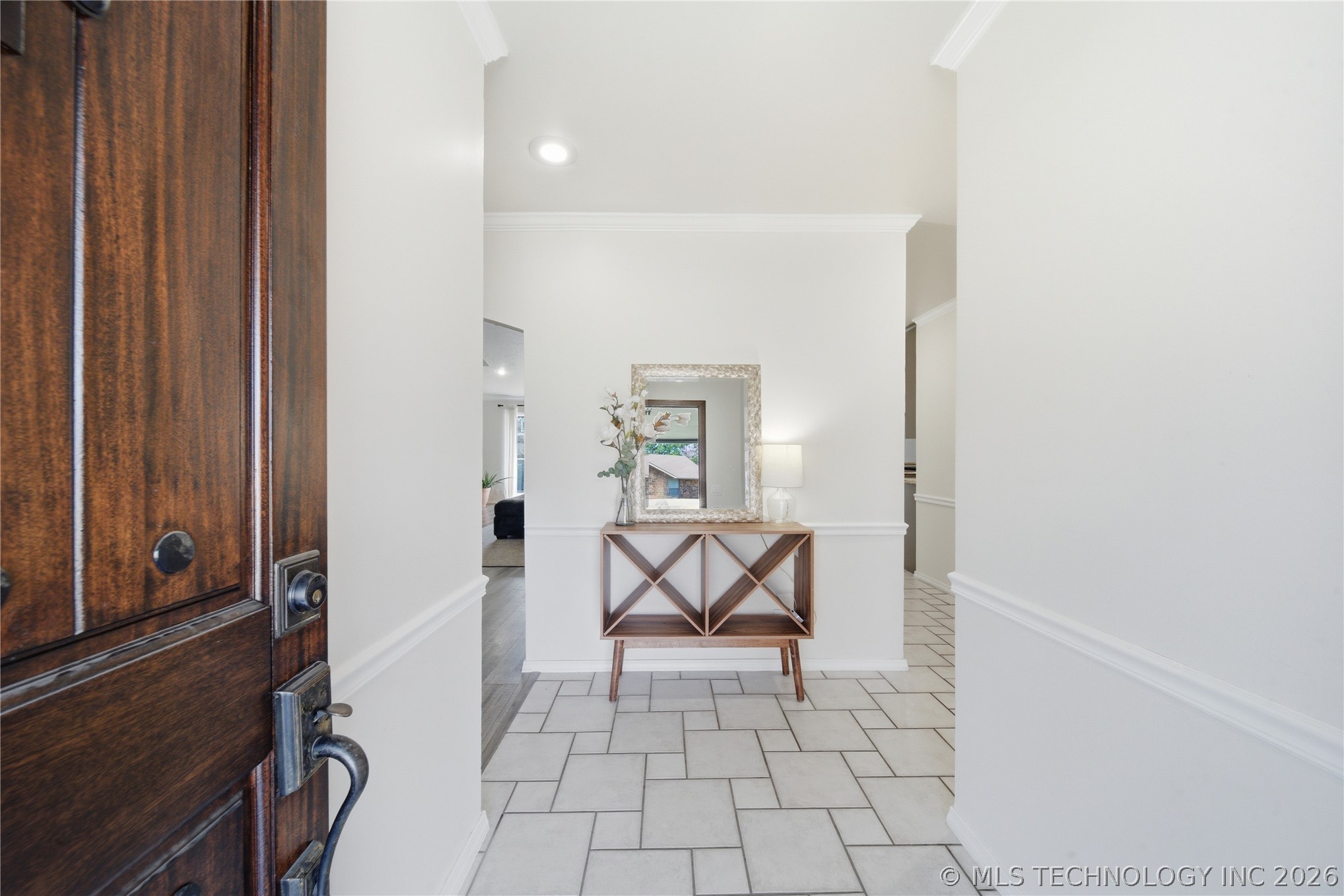 7404 S Indianapolis Avenue Property Photo 8