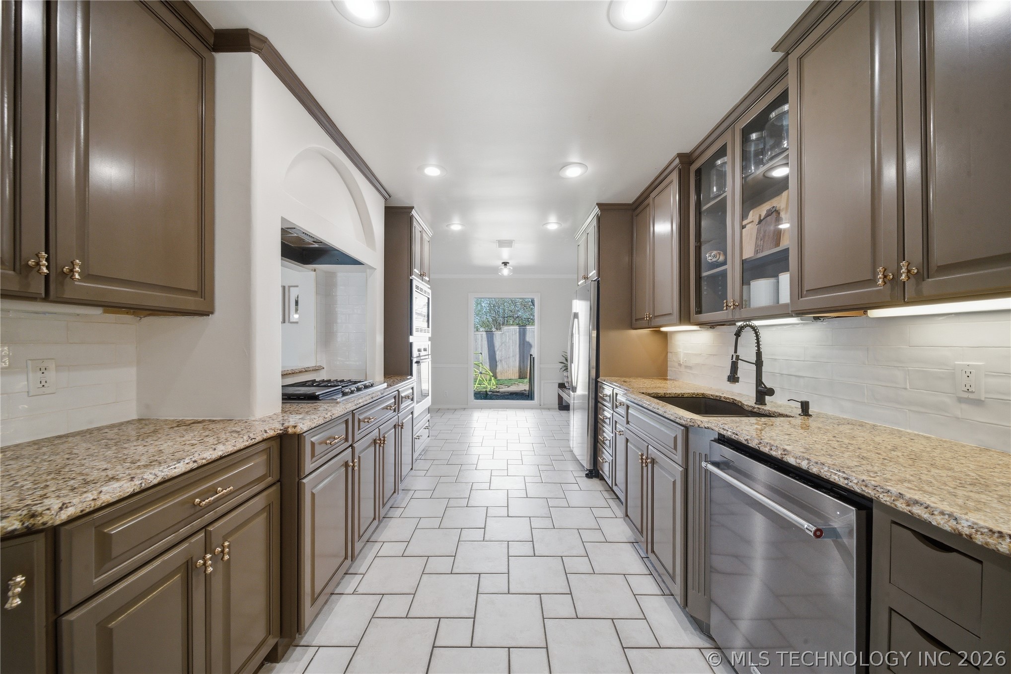 7404 S Indianapolis Avenue Property Photo 16