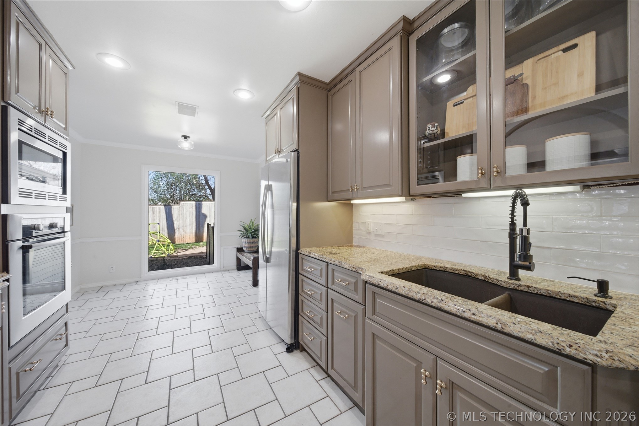 7404 S Indianapolis Avenue Property Photo 17