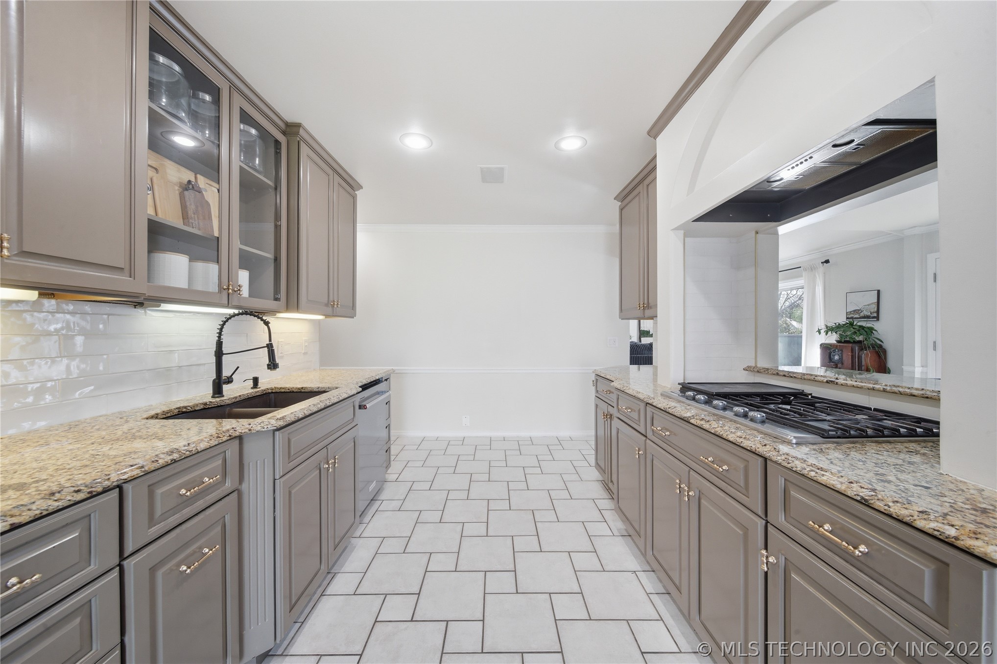 7404 S Indianapolis Avenue Property Photo 20
