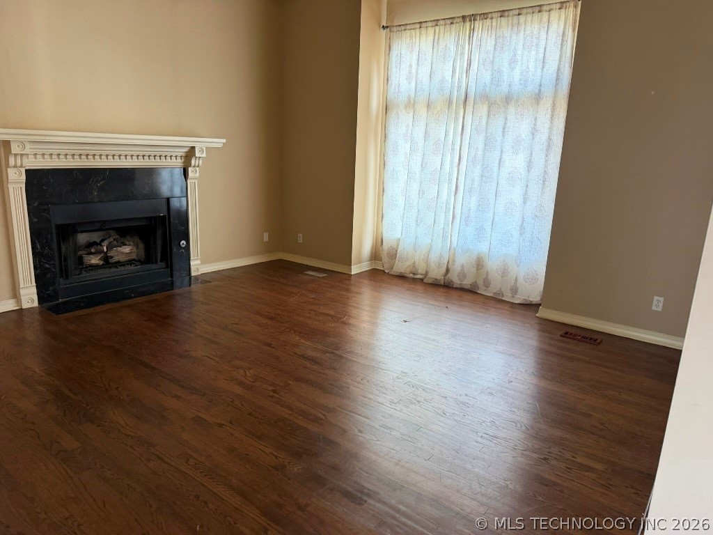 8920 S College Place Property Photo 13
