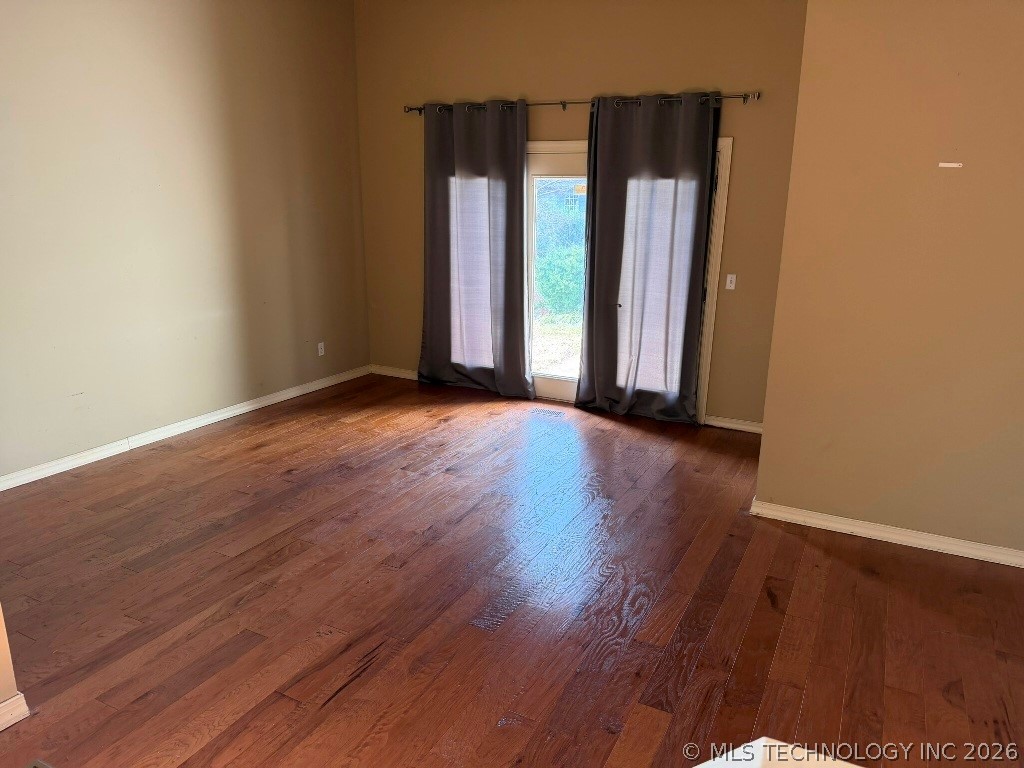 8920 S College Place Property Photo 15