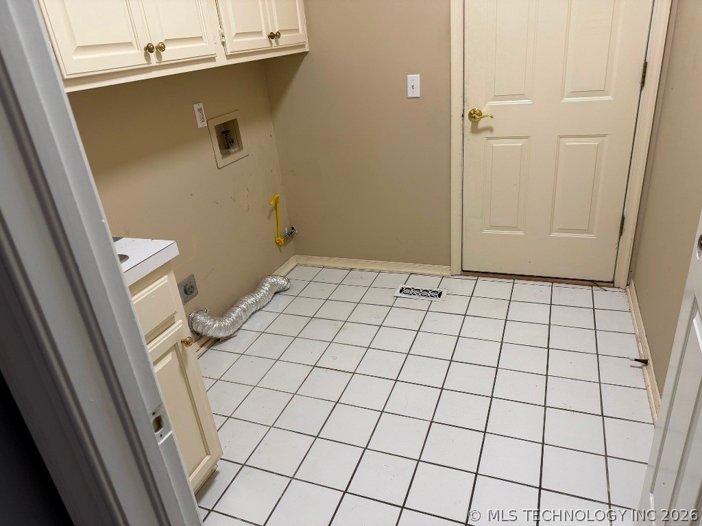 8920 S College Place Property Photo 22