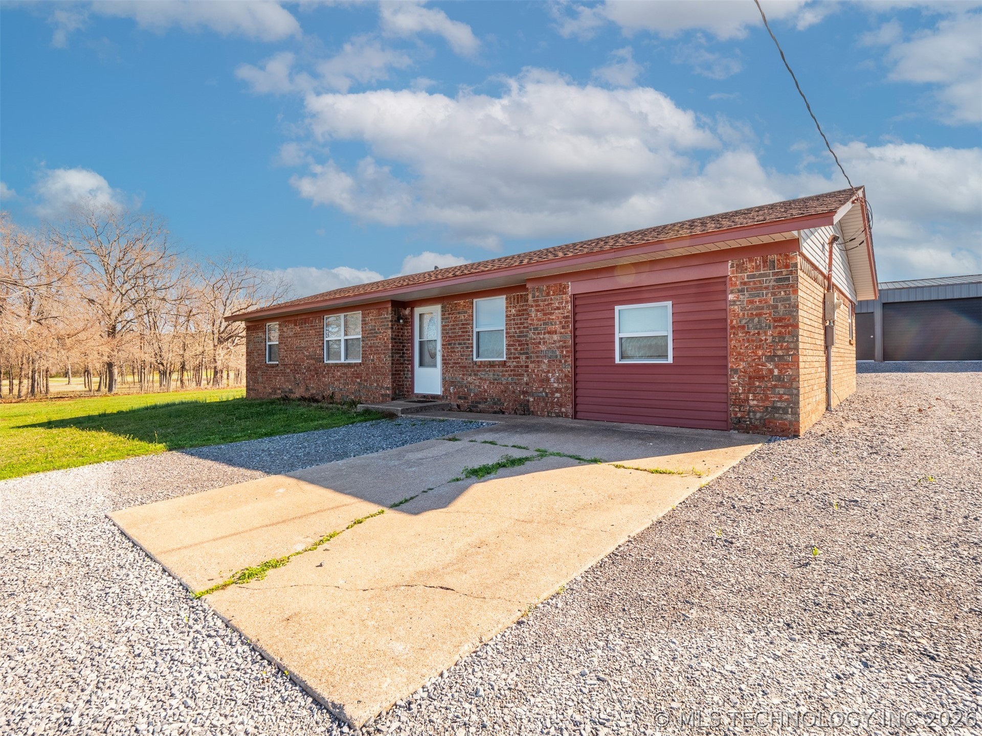2094 Hartshorne Adamson Road Property Photo 3