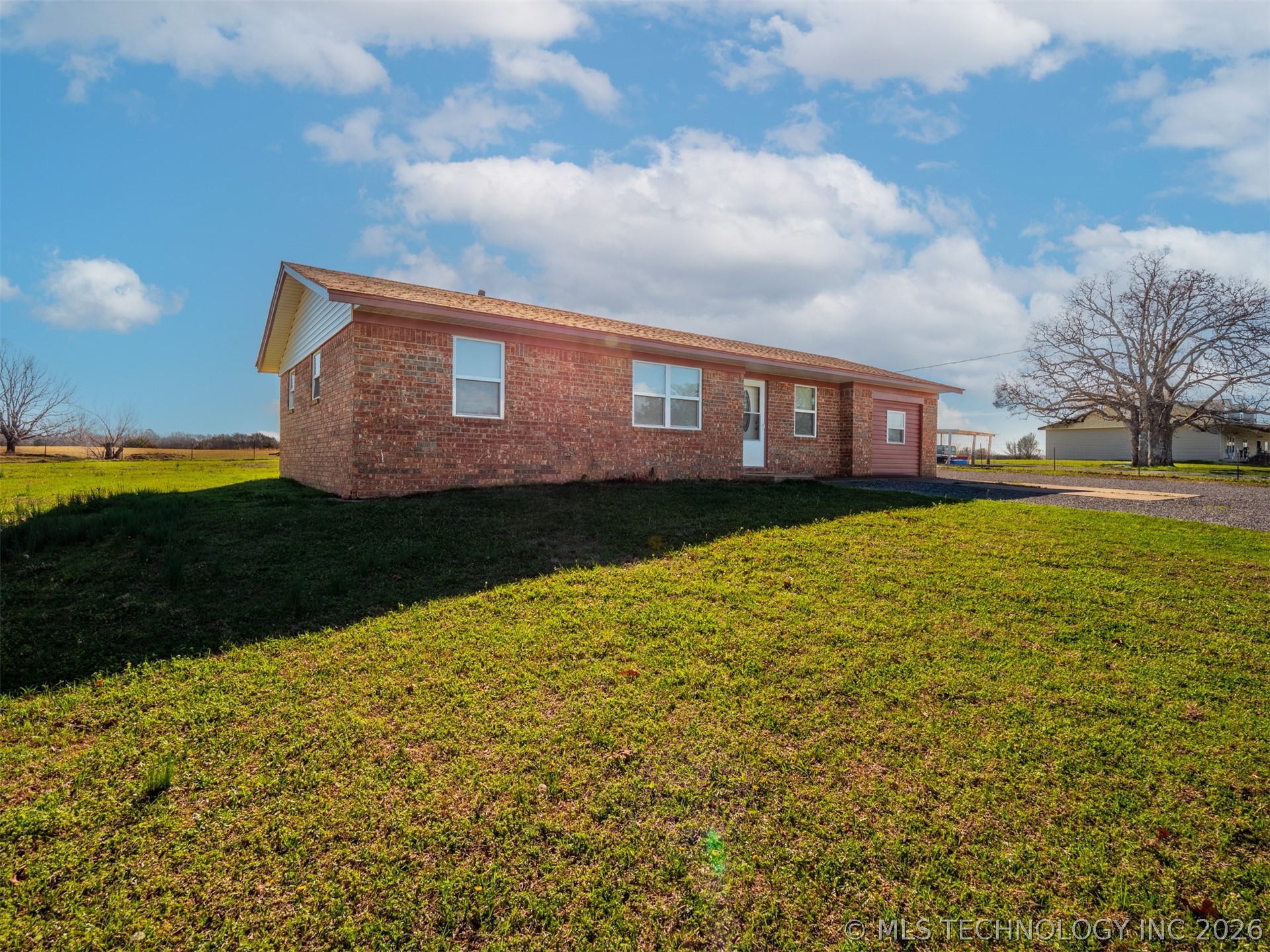 2094 Hartshorne Adamson Road Property Photo 4