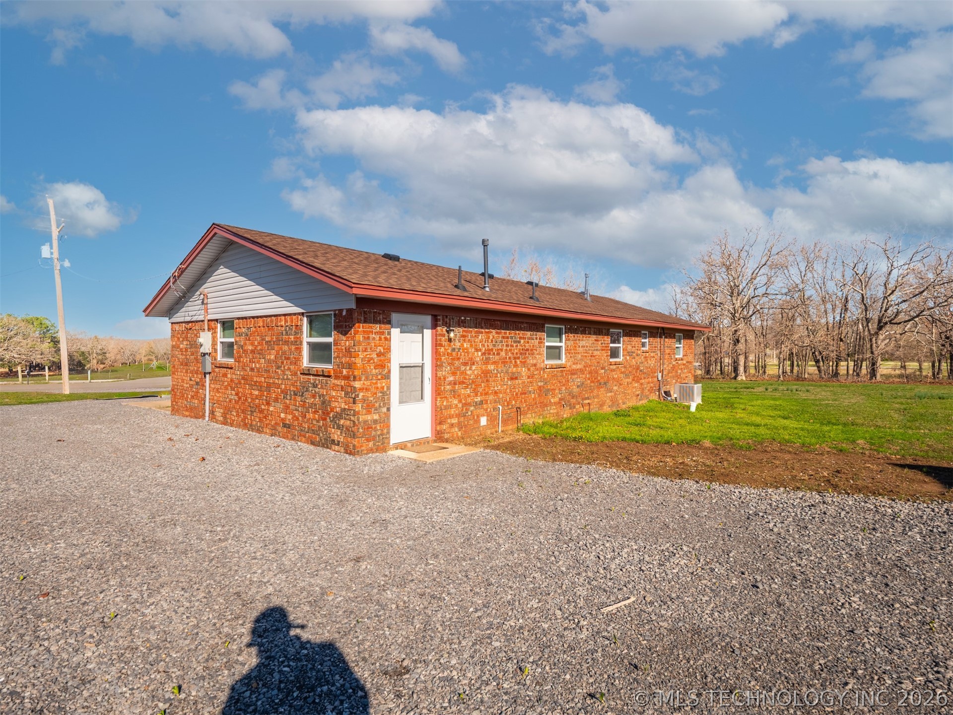 2094 Hartshorne Adamson Road Property Photo 5