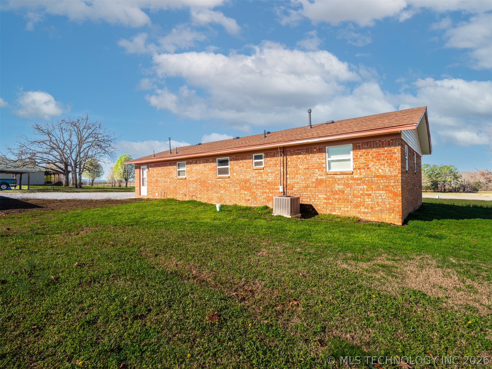 2094 Hartshorne Adamson Road Property Photo 6