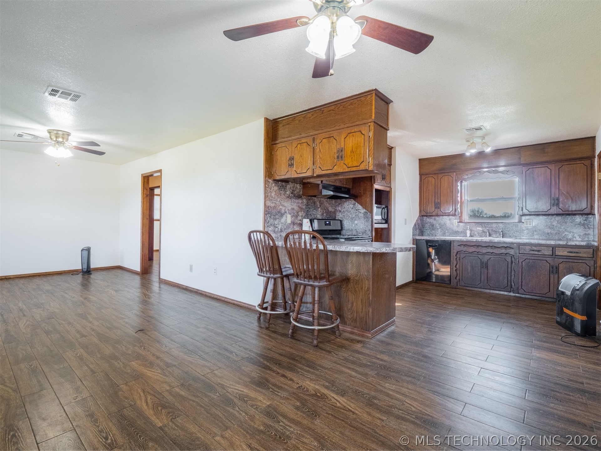 2094 Hartshorne Adamson Road Property Photo 10