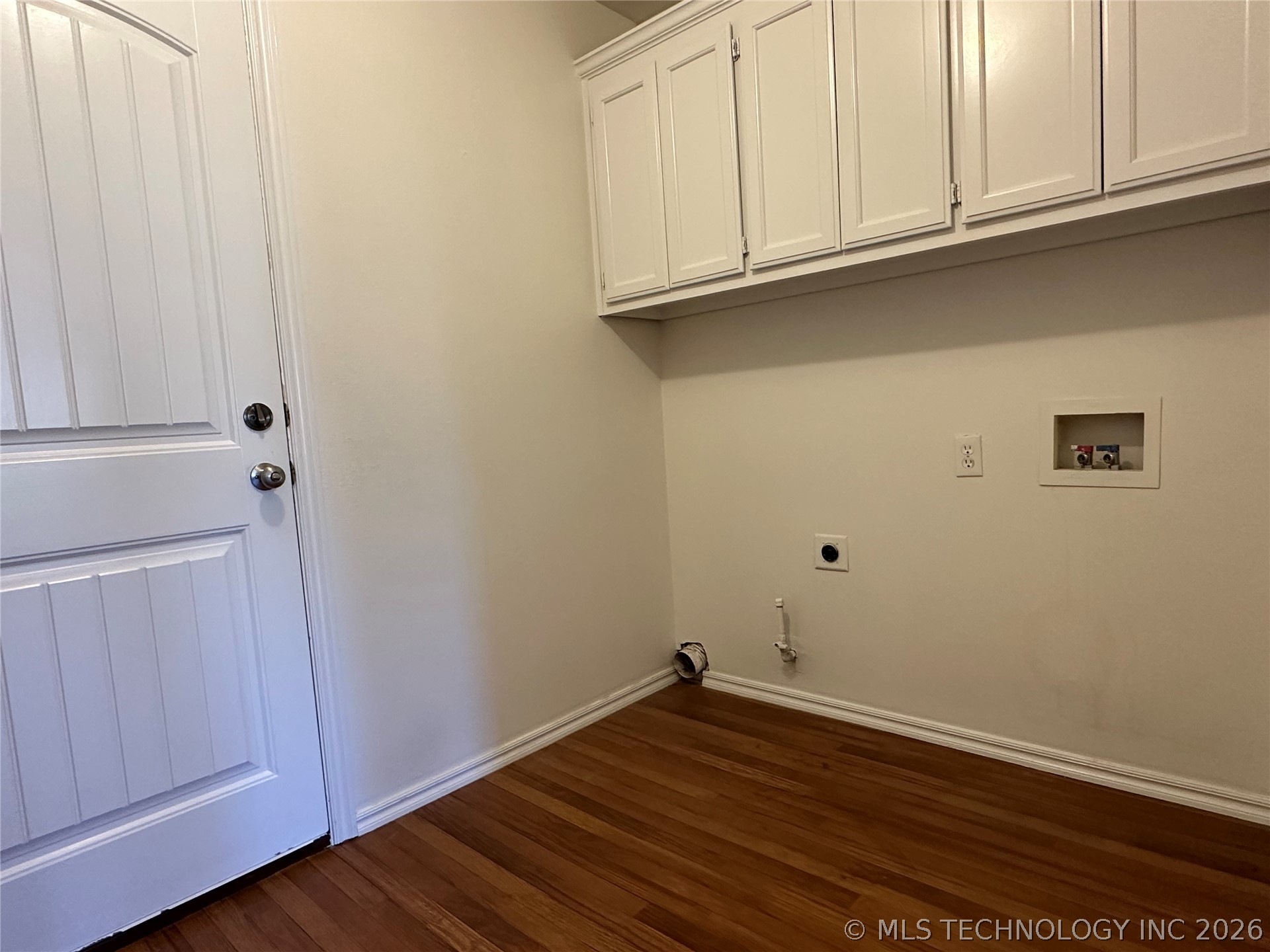 623 N Division Street Property Photo 7