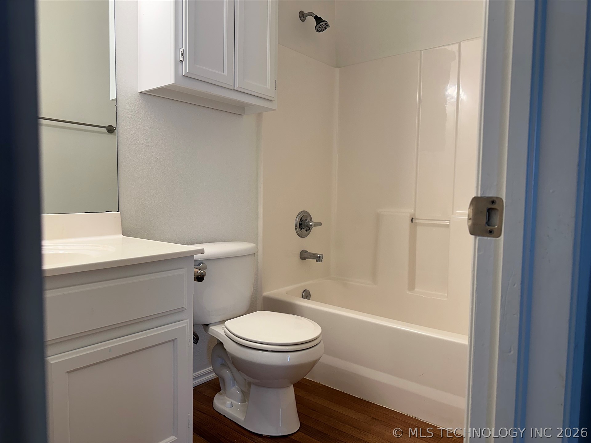 623 N Division Street Property Photo 9