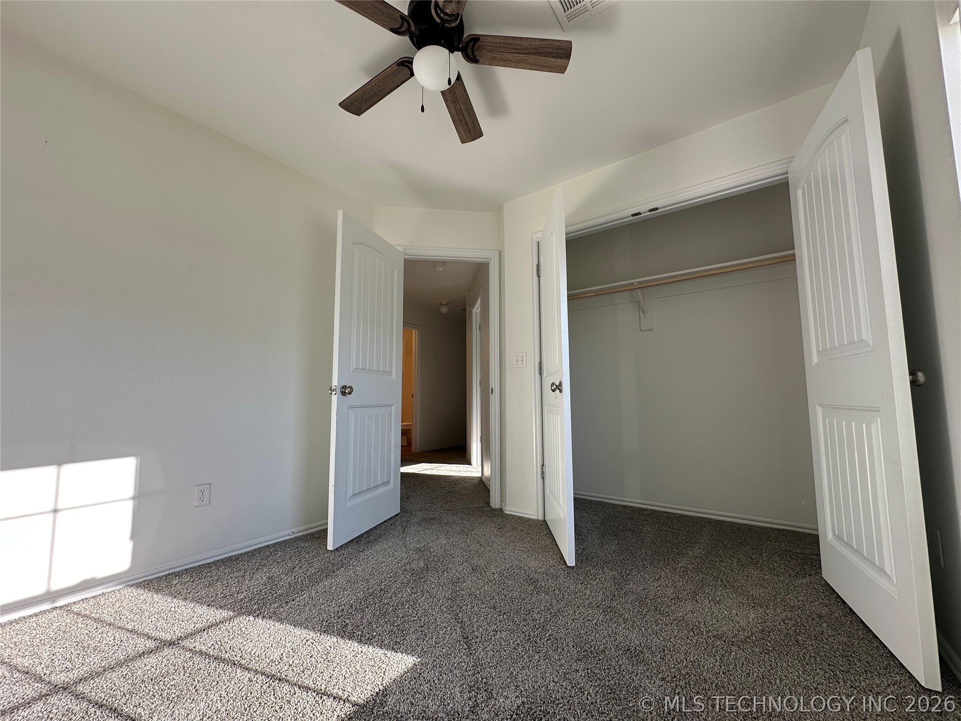 623 N Division Street Property Photo 11
