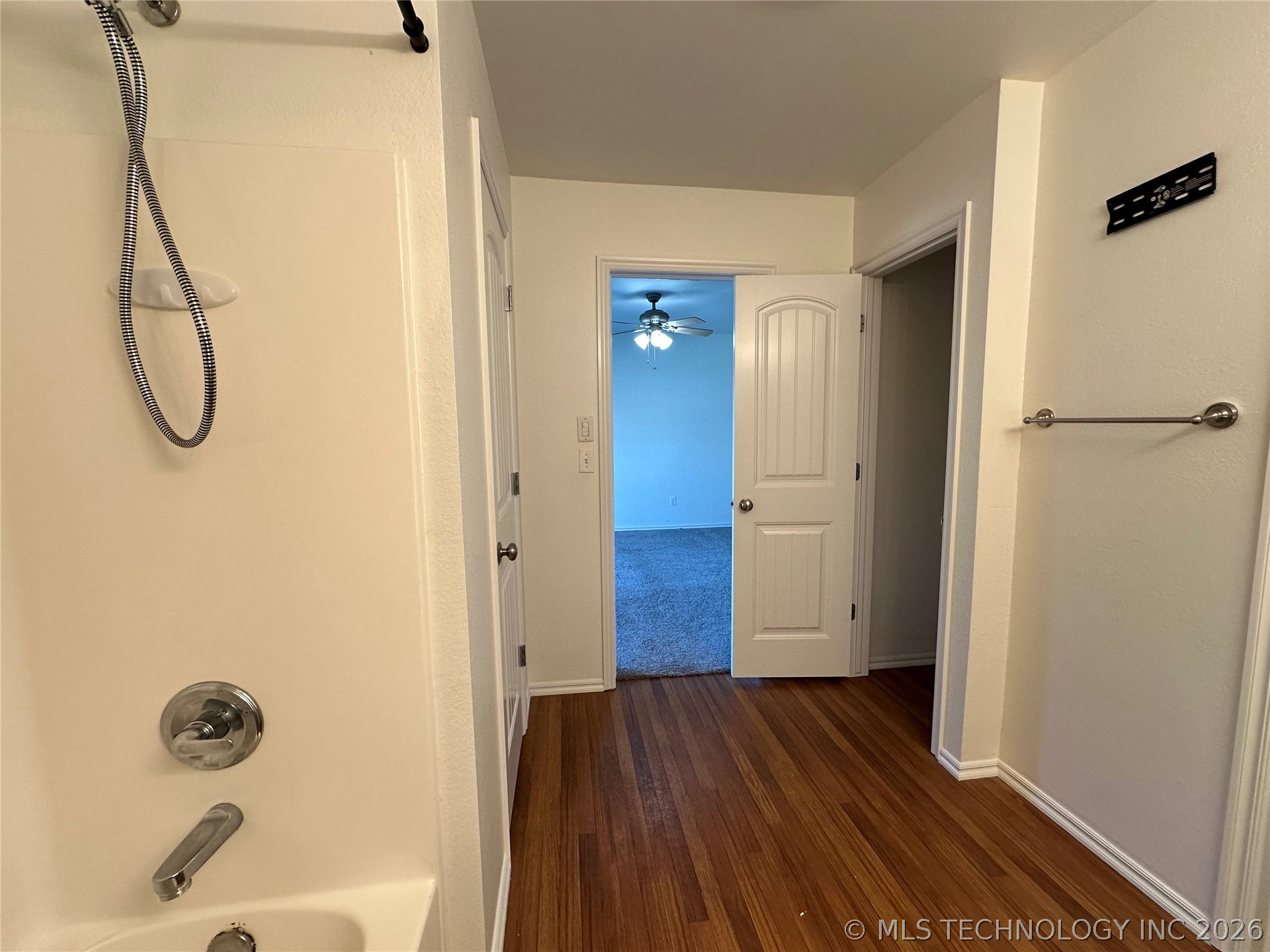 623 N Division Street Property Photo 15