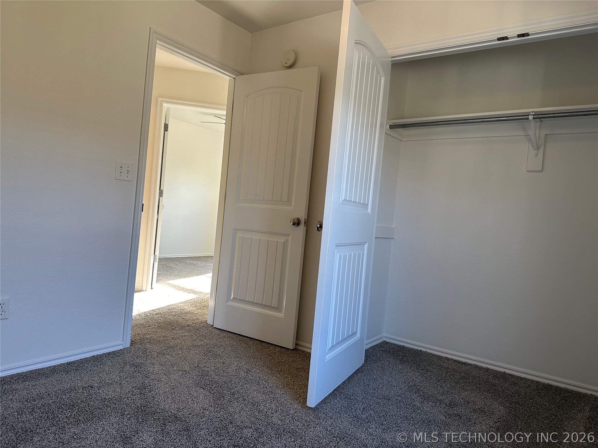 623 N Division Street Property Photo 18