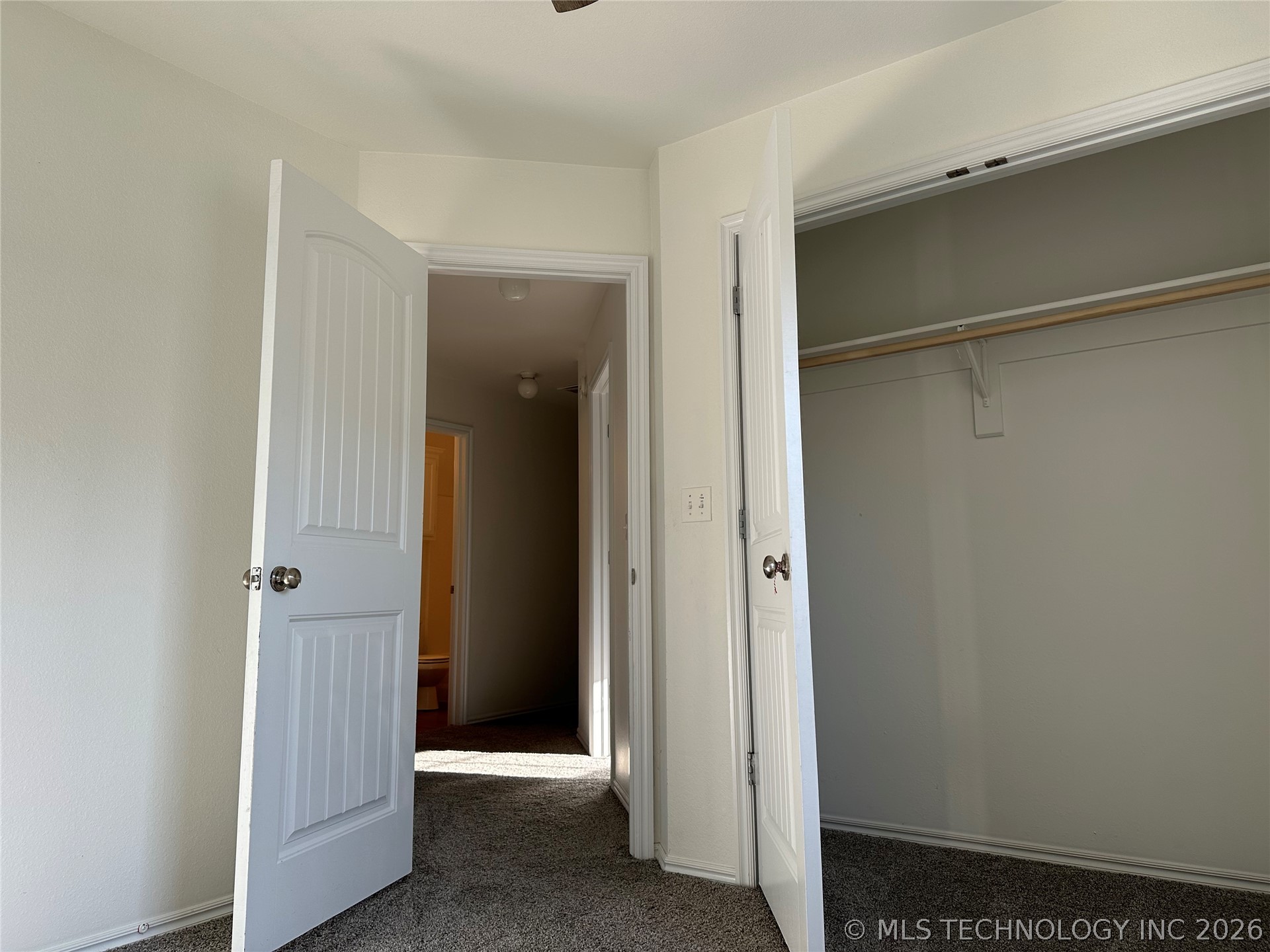 623 N Division Street Property Photo 19