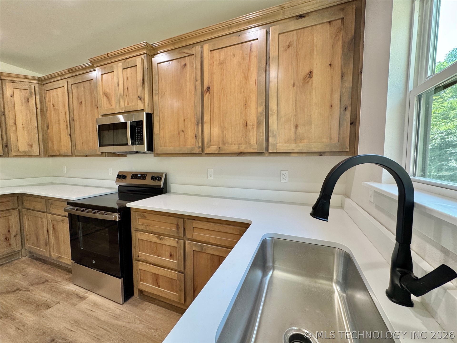 824 E Harlan Drive Property Photo 12