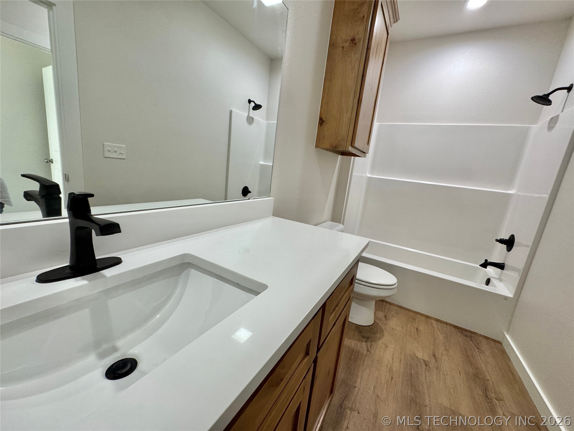 824 E Harlan Drive Property Photo 16