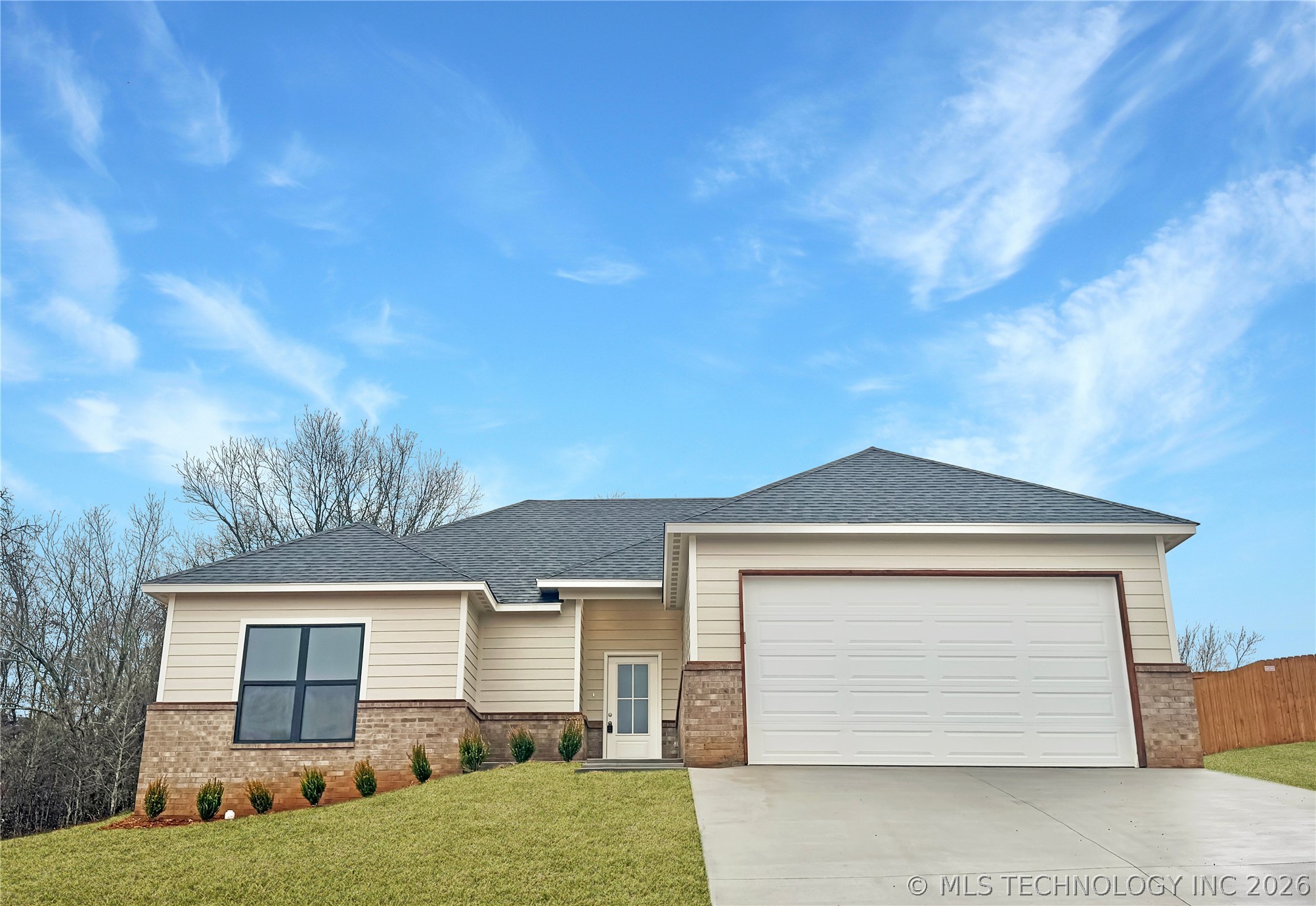 824 E Harlan Drive Property Photo 39