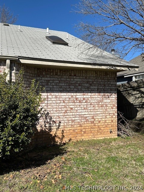 9020 E 95th Street Property Photo 2