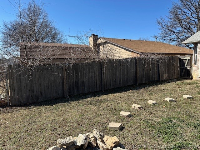 9020 E 95th Street Property Photo 3
