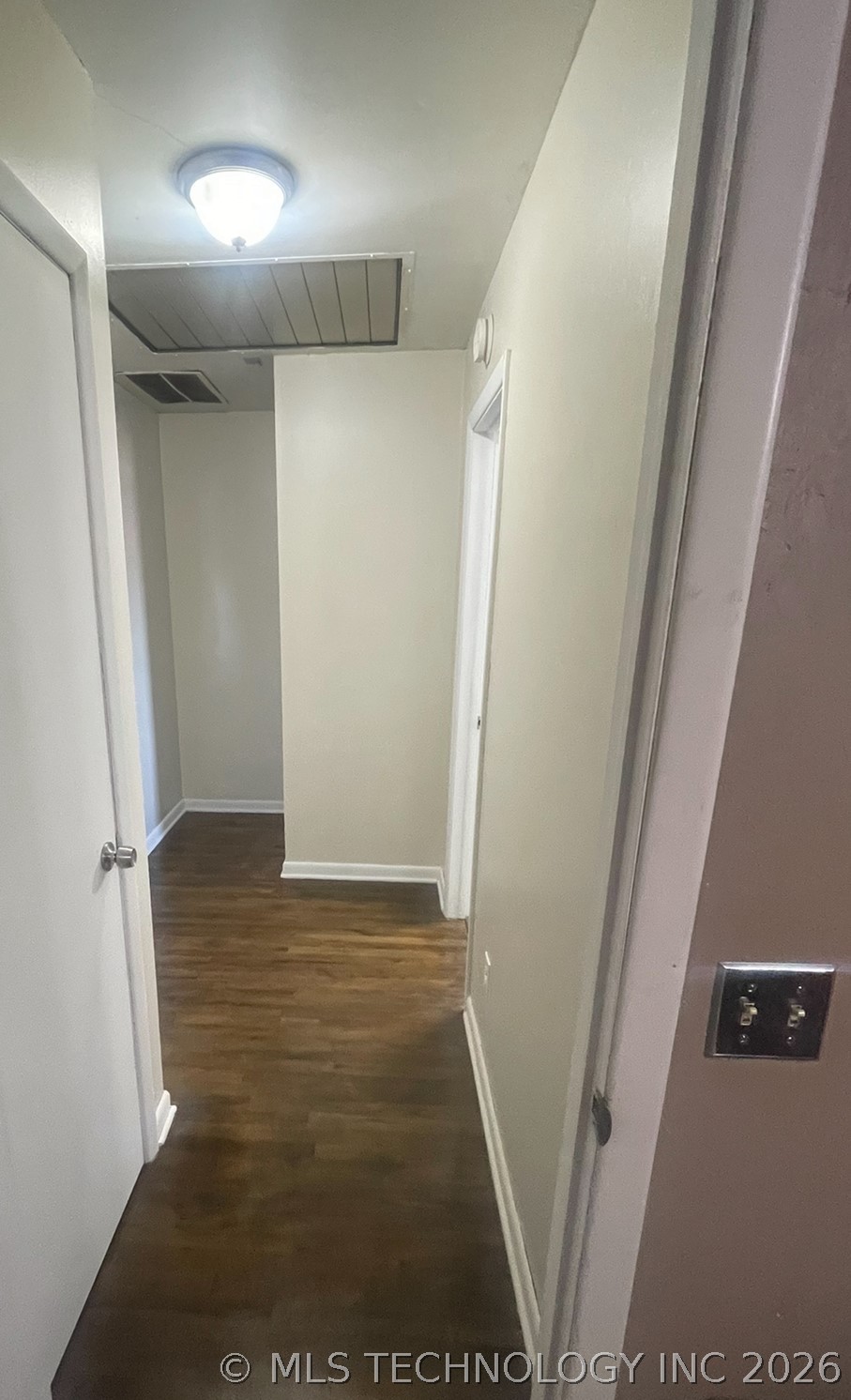 205 W Kaw Avenue Property Photo 9
