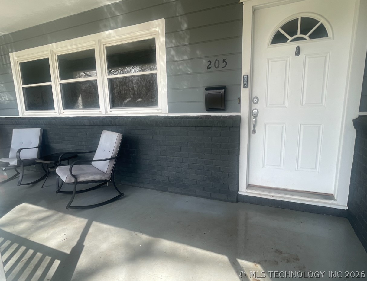 205 W Kaw Avenue Property Photo 13