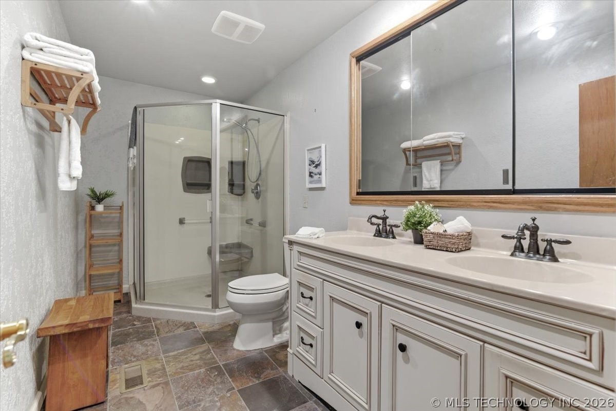 902 S Lake Road Property Photo 19
