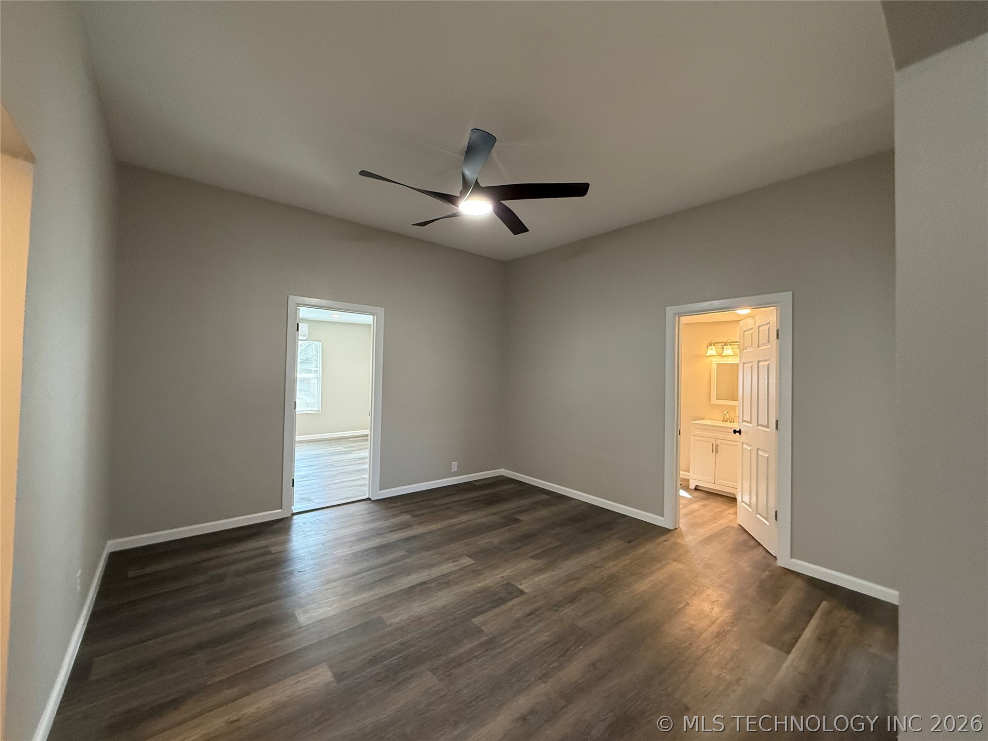 1012 N H Property Photo 11