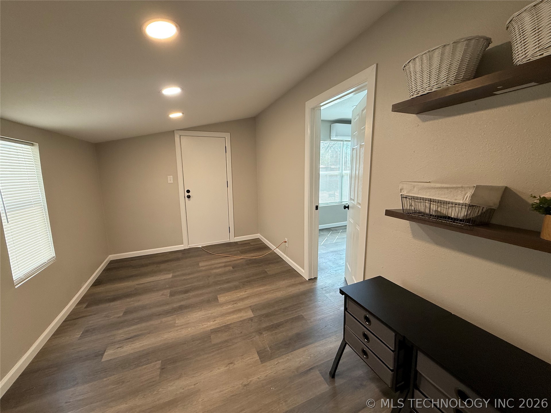 1012 N H Property Photo 14
