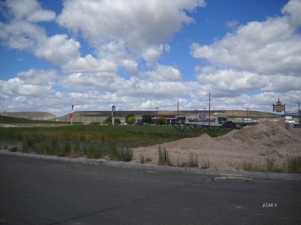 6 Easy Street Property Photo 1