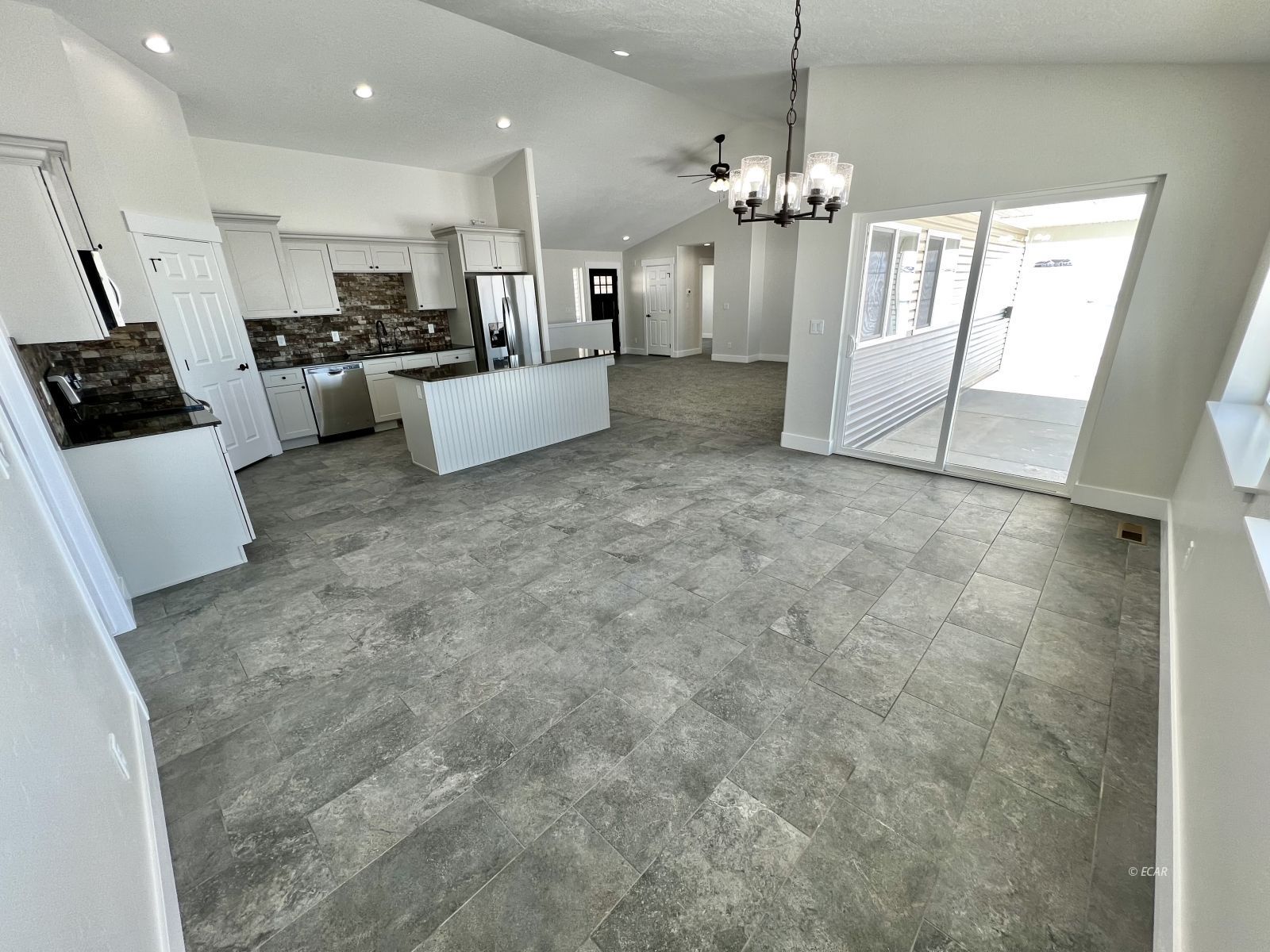 1259 Amber Way Property Photo 8