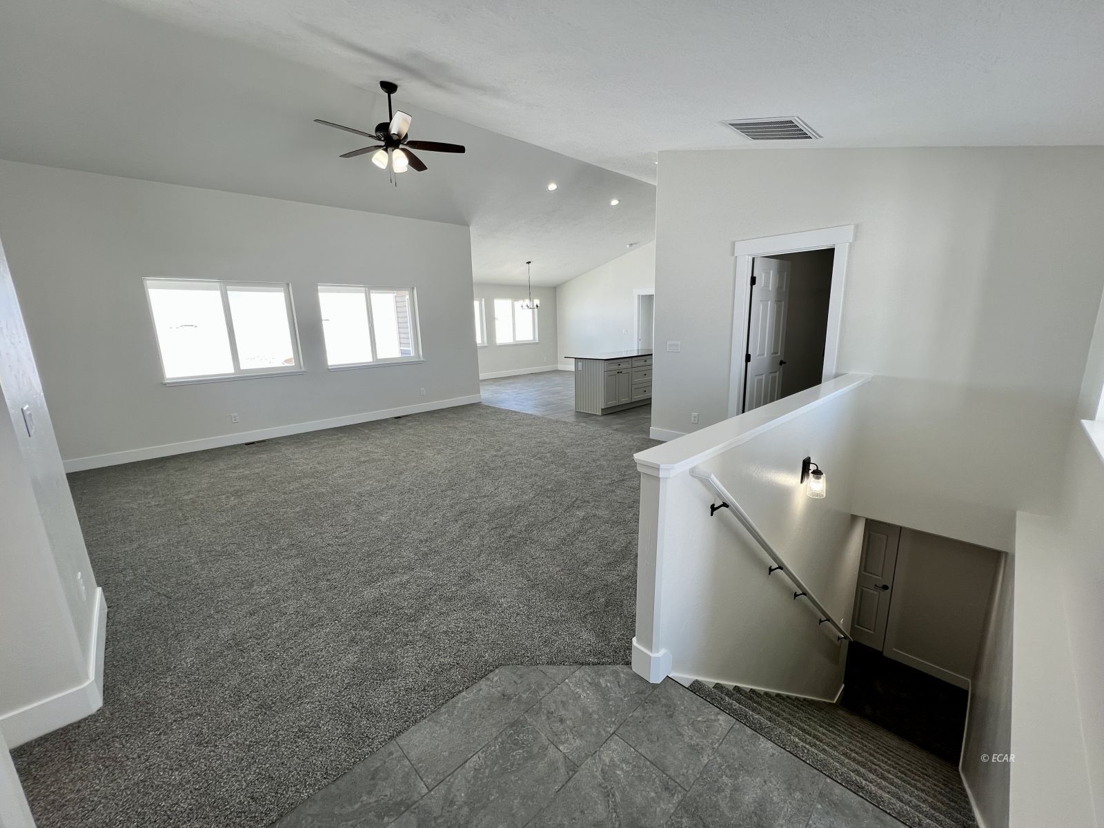 1259 Amber Way Property Photo 9