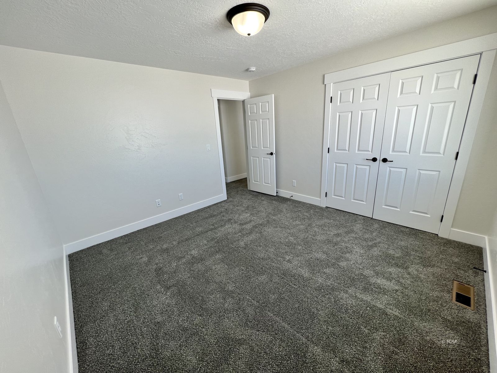 1259 Amber Way Property Photo 17