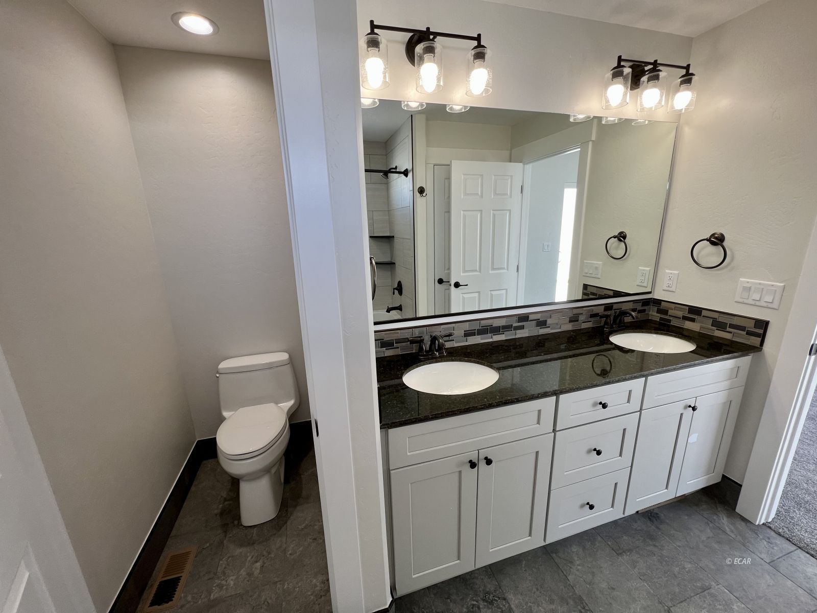 1259 Amber Way Property Photo 23