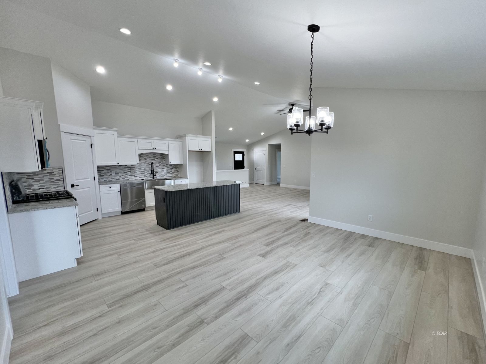 742 Wolcott Drive Property Photo 10