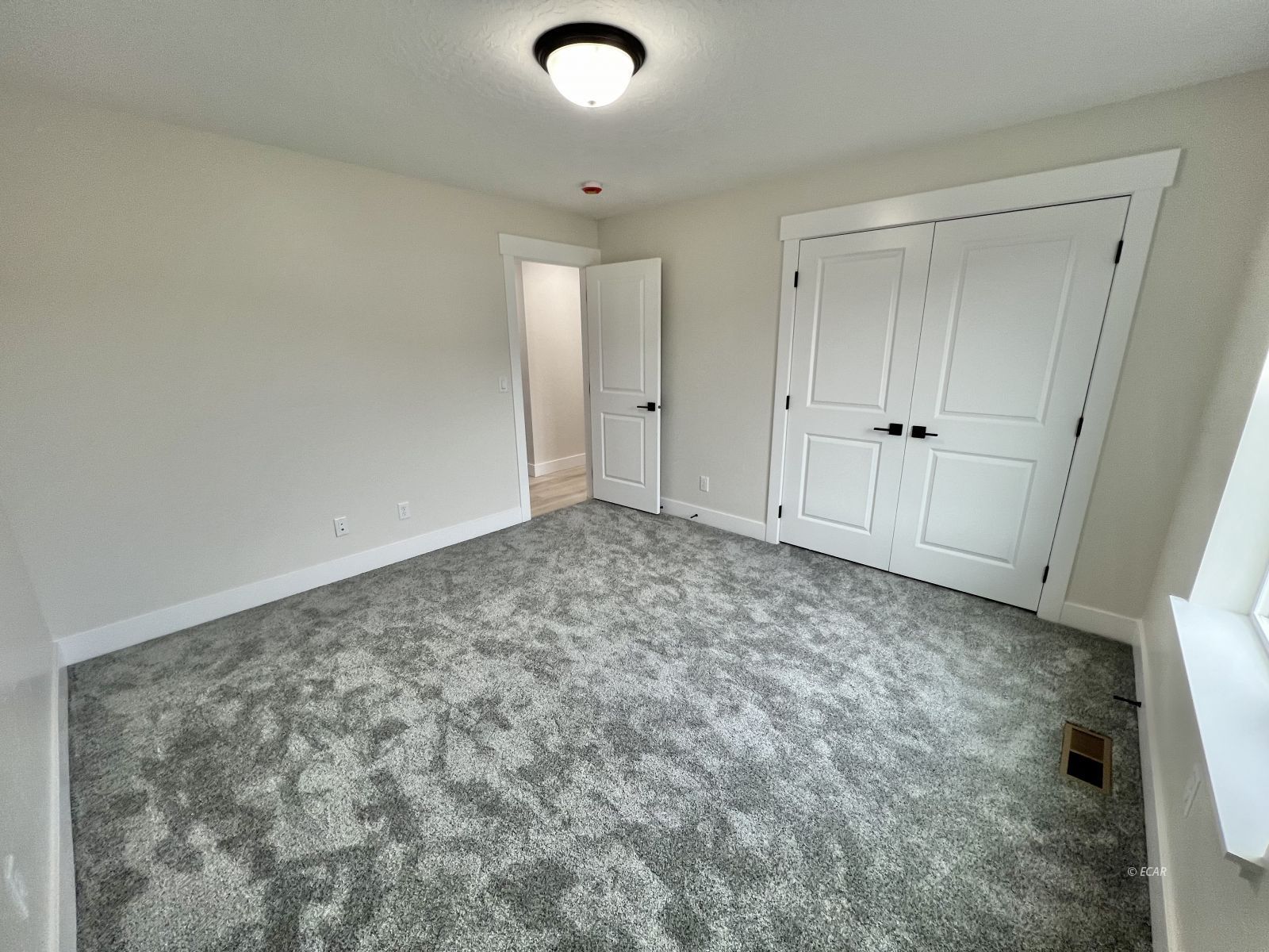 742 Wolcott Drive Property Photo 18