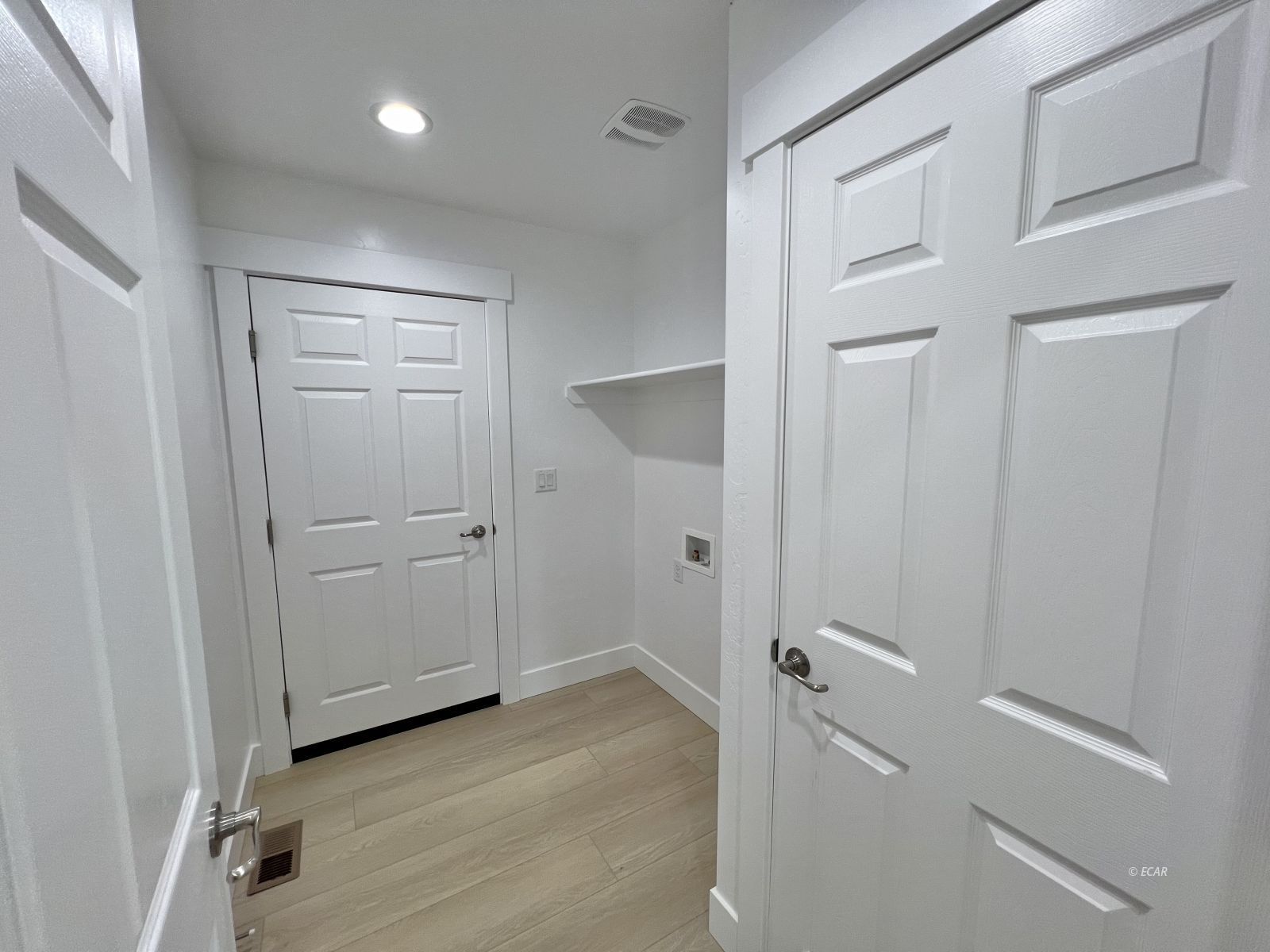 1096 Sun Valley Road Property Photo 23