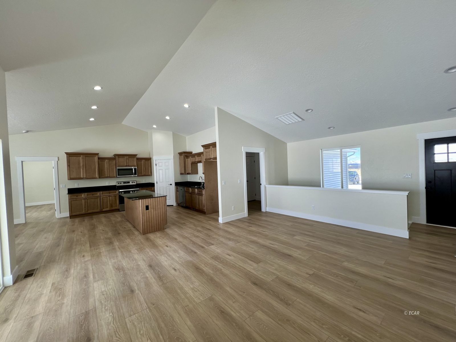 1498 Sun Valley Road Property Photo 5