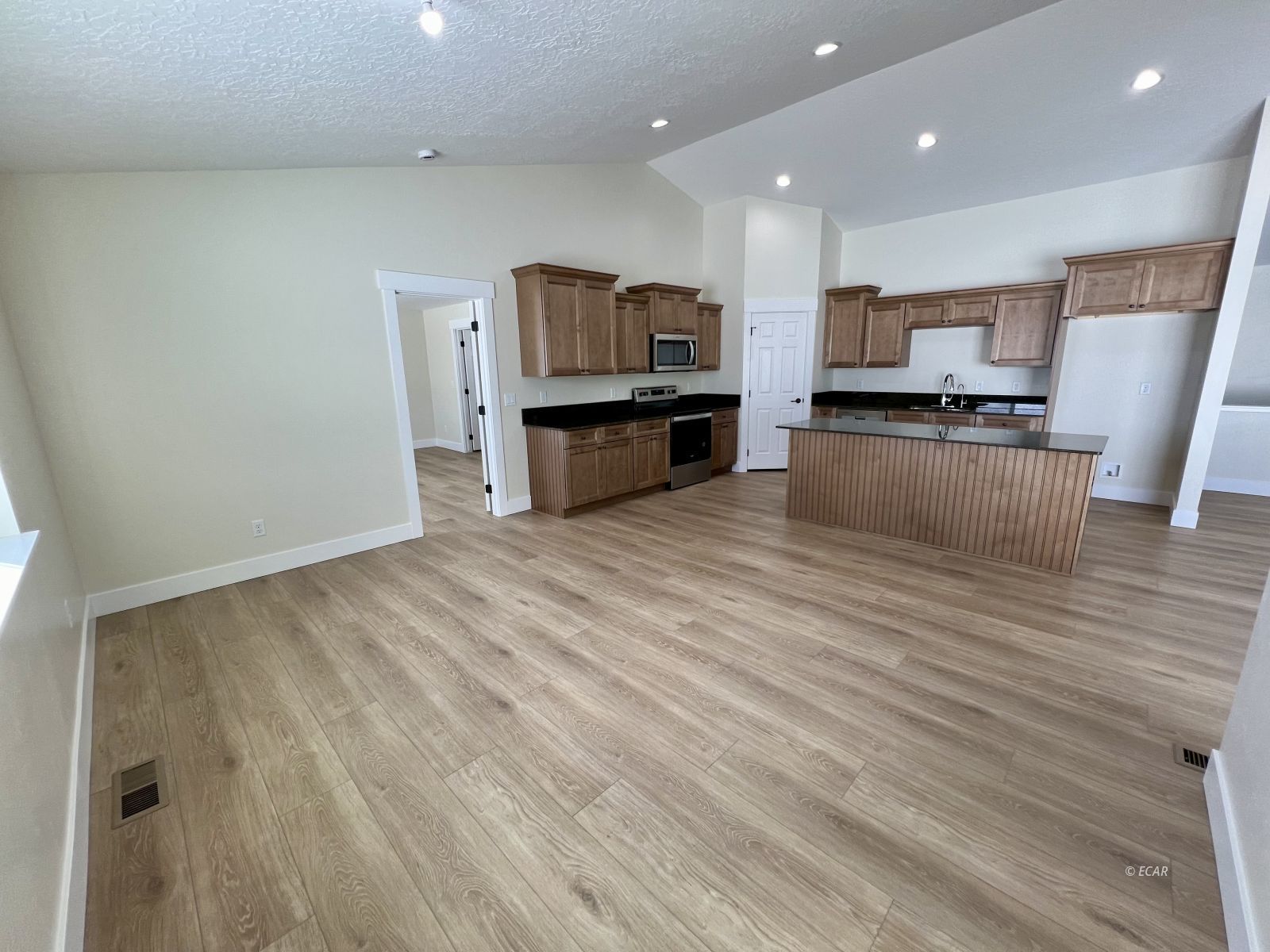 1498 Sun Valley Road Property Photo 11