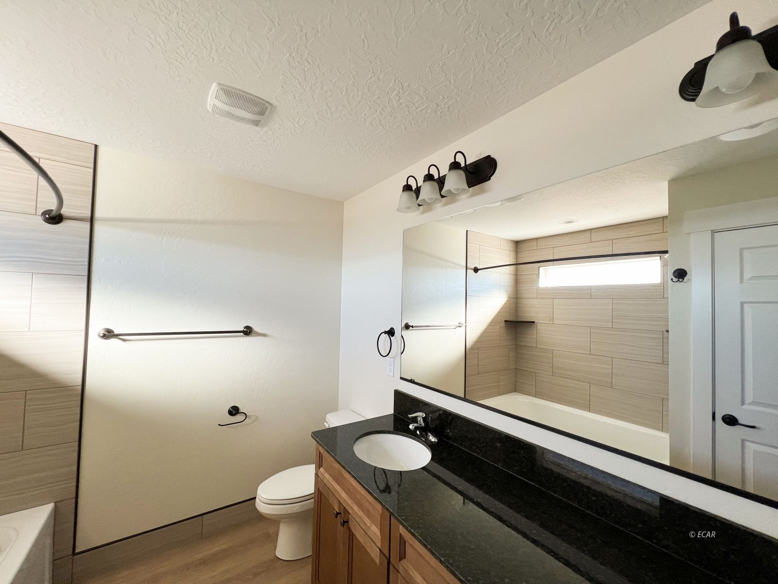 1498 Sun Valley Road Property Photo 20