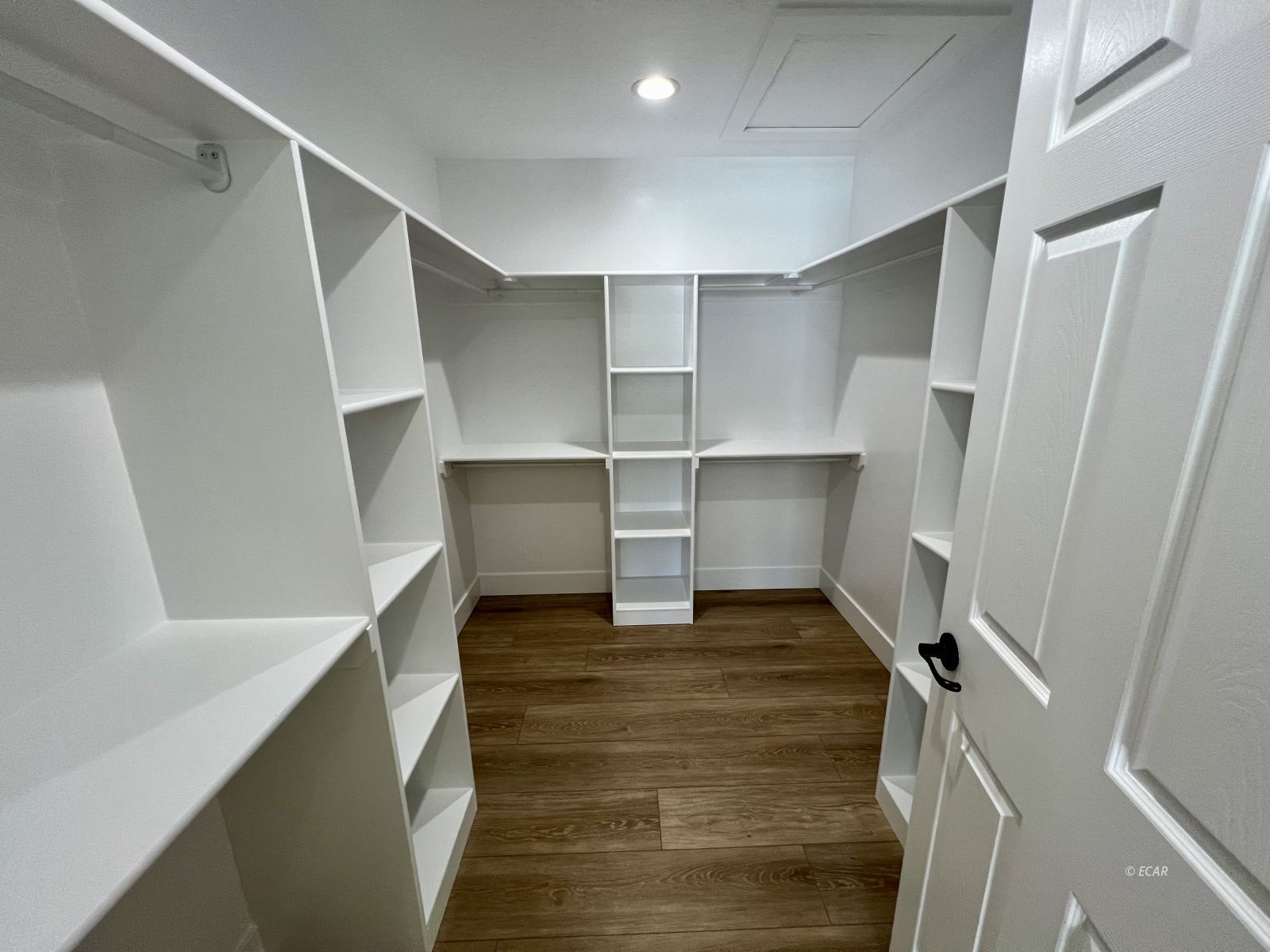 1498 Sun Valley Road Property Photo 24