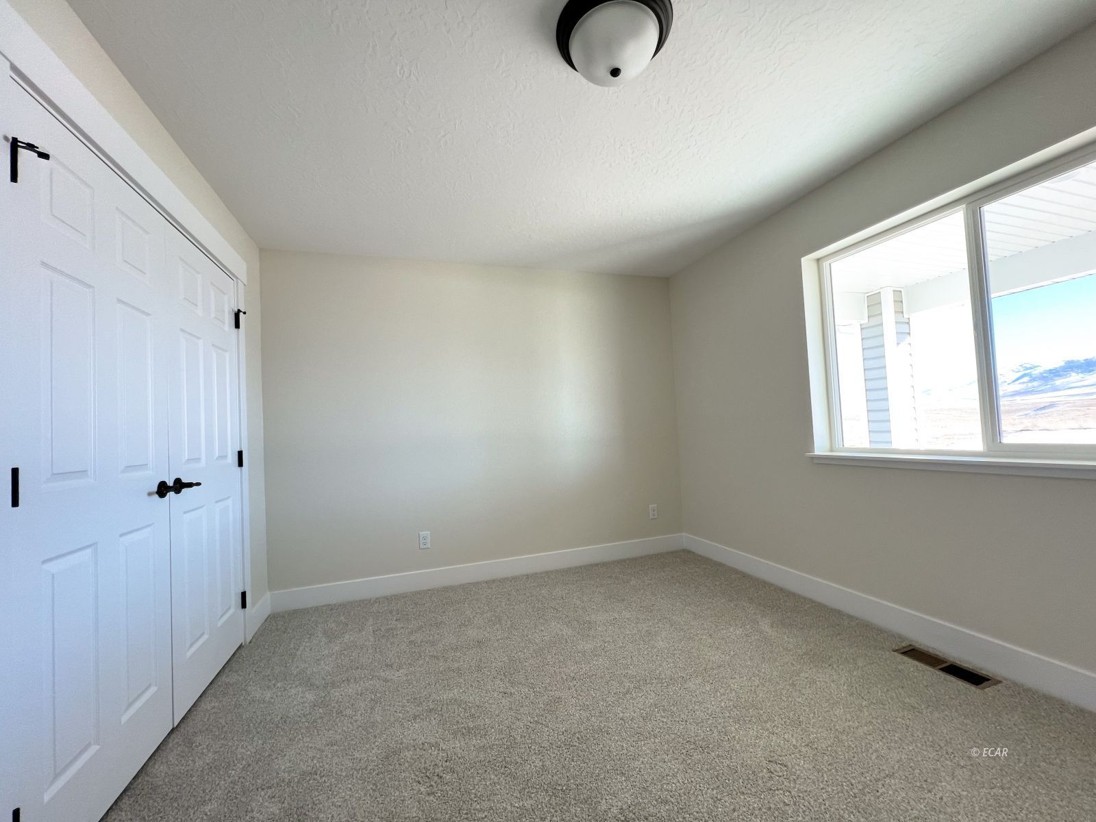 1498 Sun Valley Road Property Photo 31