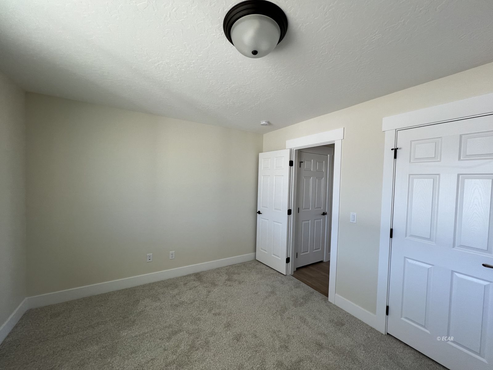 1498 Sun Valley Road Property Photo 32