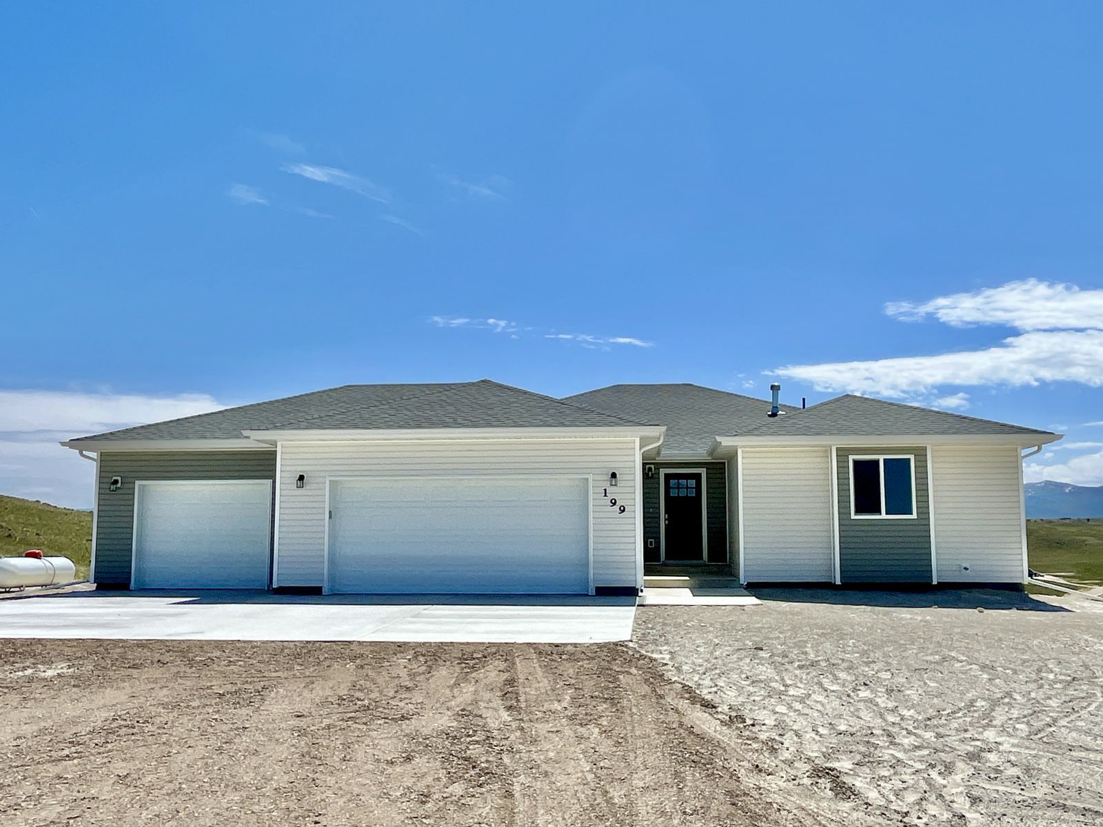 199 Diamond Ridge Drive Property Photo 1