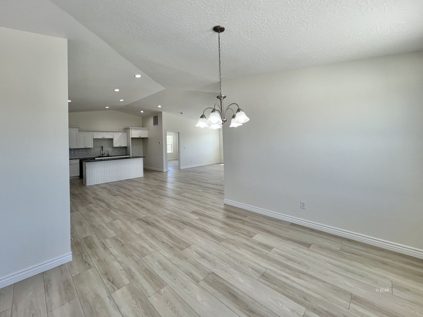 199 Diamond Ridge Drive Property Photo 12