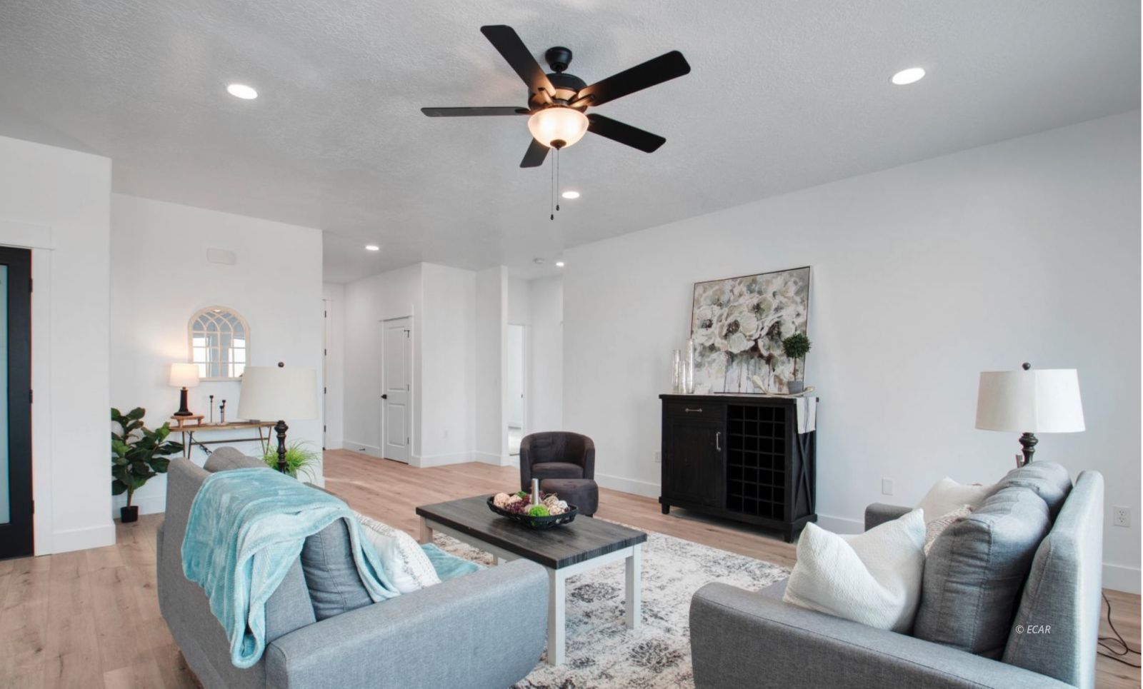 2001 Eagle Ridge Loop 1 Property Photo 3