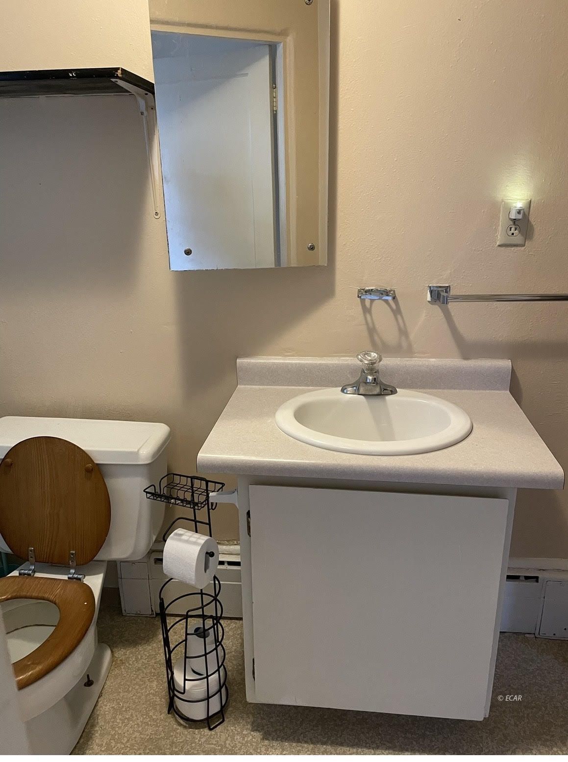 1014 College Avenue Property Photo 8