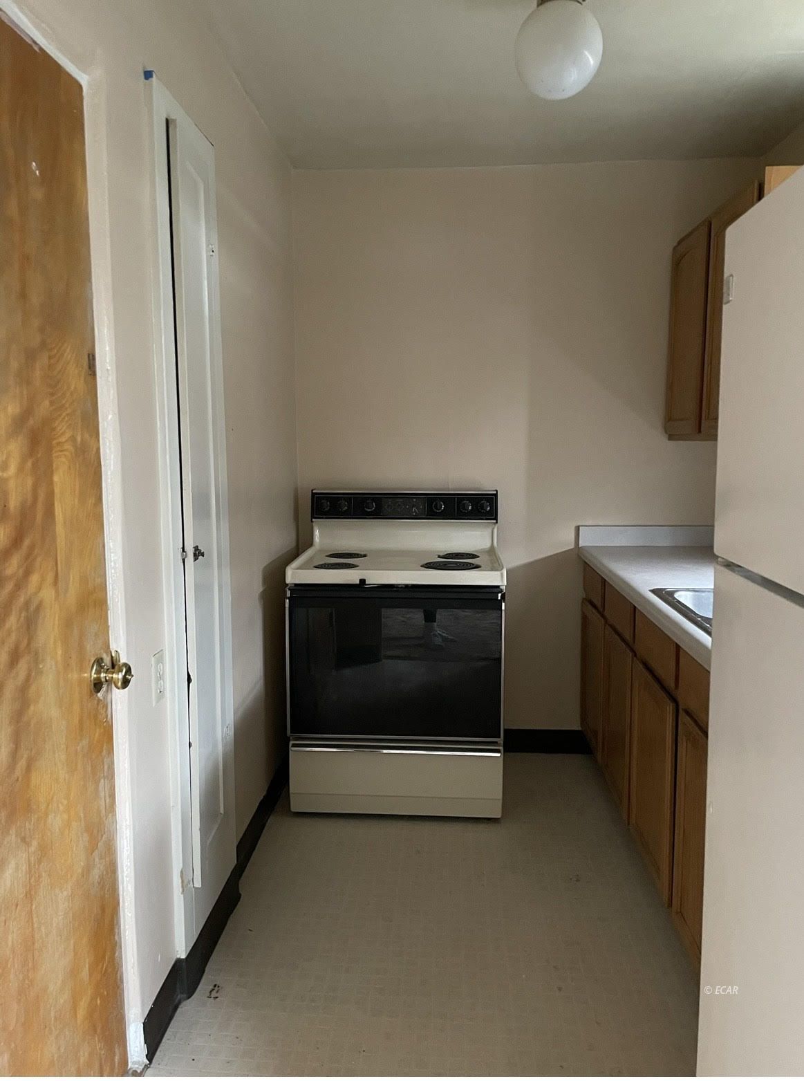 1014 College Avenue Property Photo 12
