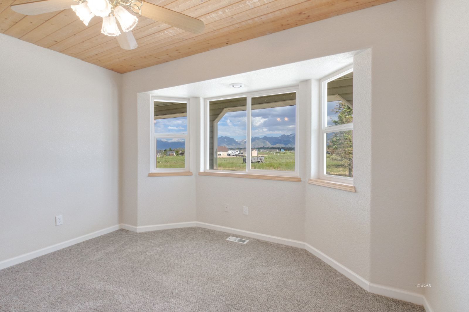 133 Lawndale Drive Property Photo 27