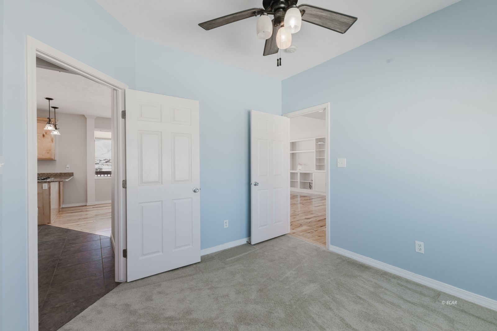 496 Foxridge Drive Property Photo 18
