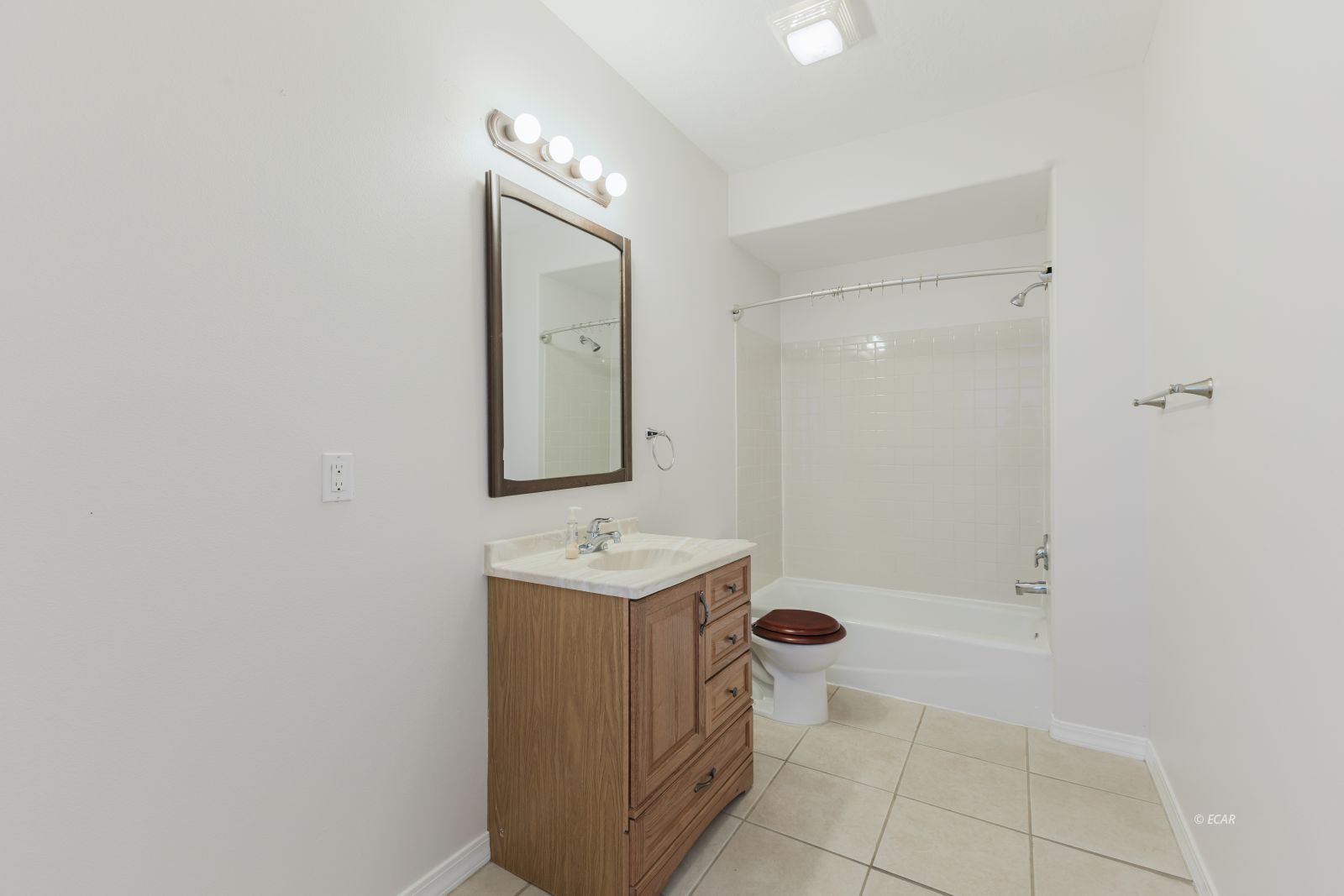 496 Foxridge Drive Property Photo 28